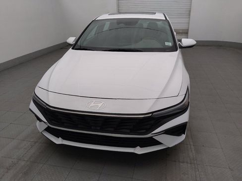 Used 2025 Hyundai Elantra SEL FWD image 15