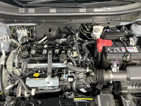 Used 2024 Nissan Kicks SR w/ SR Premium Package image 30