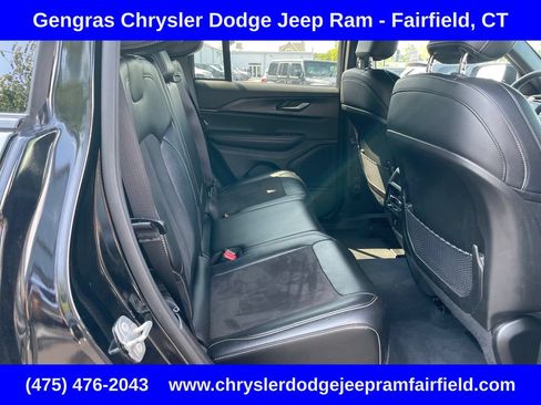 Certified 2023 Jeep Grand Cherokee Altitude AWD/4WD image 25