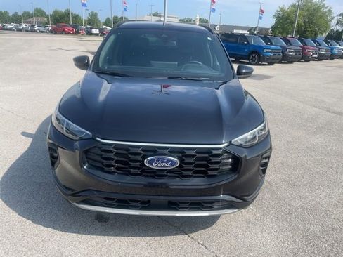 Used 2025 Ford Escape ST-Line Elite AWD/4WD image 3