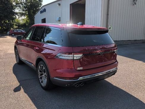 Used 2025 Lincoln Aviator AWD w/ Equipment Group 101A image 6