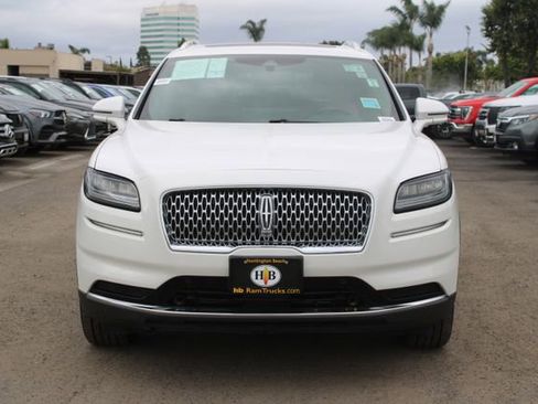 Used 2023 Lincoln Nautilus Reserve w/ Equipment Group 201A AWD/4WD image 2
