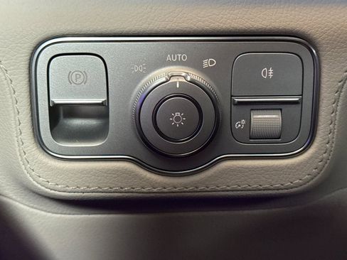 New 2025 Mercedes-Benz GLS 580 4MATIC image 33