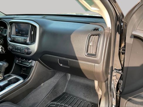 Used 2020 Chevrolet Colorado LT w/ Colorado RST Special Edition RWD image 18