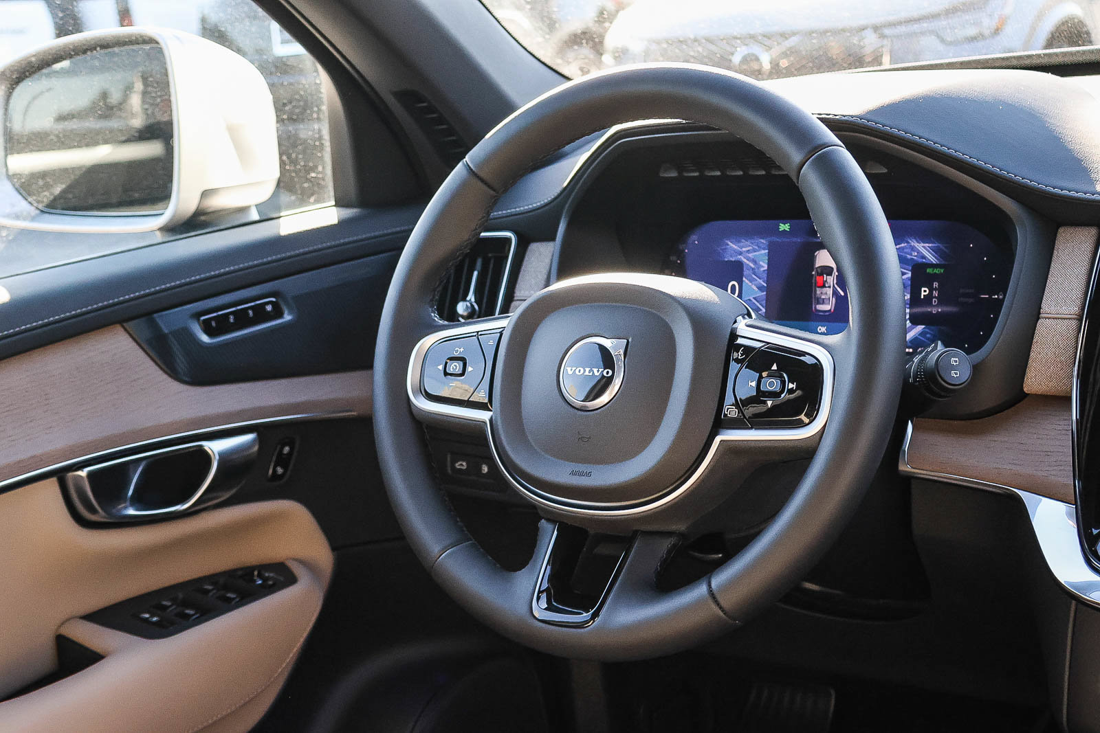 New 2026 Volvo XC90 T8 Plus w/ Protection Package Premier AWD/4WD image 25