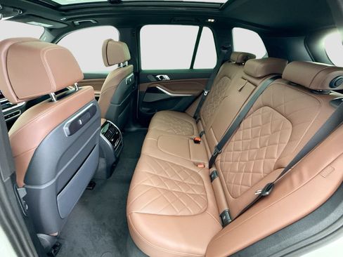 New 2026 BMW X5 xDrive40i w/ M Sport Package AWD/4WD image 20