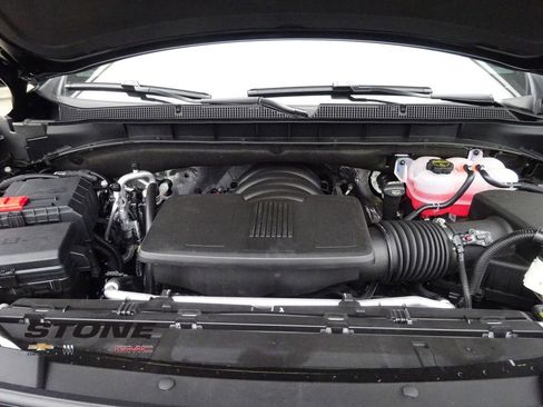 New 2026 Chevrolet Suburban Premier image 11