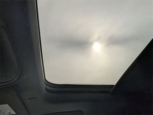 Used 2021 Chevrolet Suburban Premier w/ Premium Package image 26