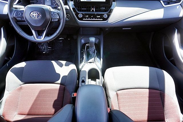 Used 2025 Toyota Corolla SE FWD image 29