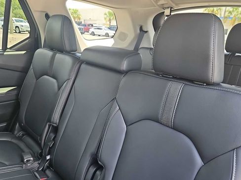 Used 2024 Honda Pilot Touring image 25