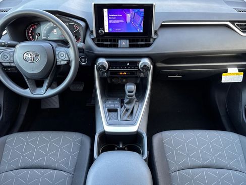 New 2025 Toyota RAV4 XLE image 15