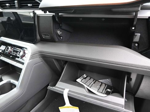 New 2026 GMC Sierra 1500 Denali w/ Denali Reserve Package image 15