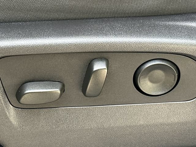 Certified 2025 Chevrolet Silverado 2500 Custom w/ Custom Value Package AWD/4WD image 35