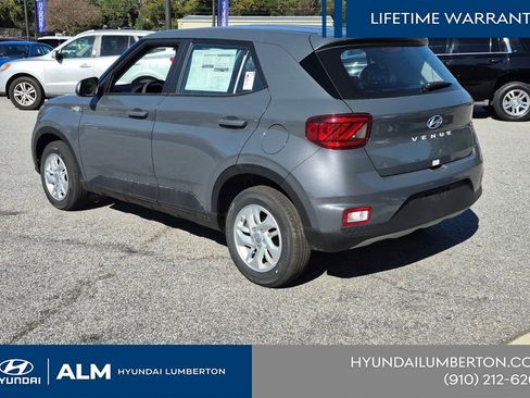 New 2026 Hyundai Venue SE FWD image 10