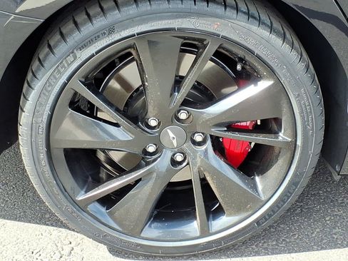 Used 2023 Genesis G70 3.3T w/ Sport Prestige Package RWD image 10