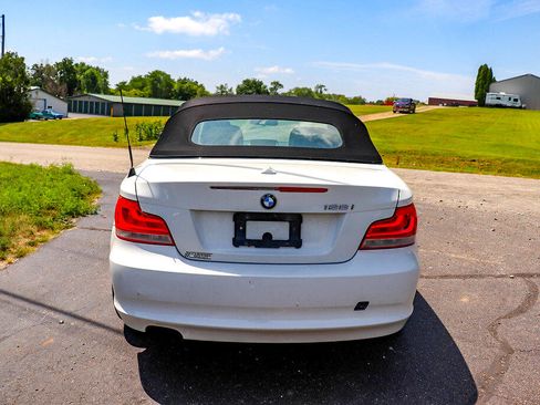 Used 2012 BMW 128i Convertible image 4