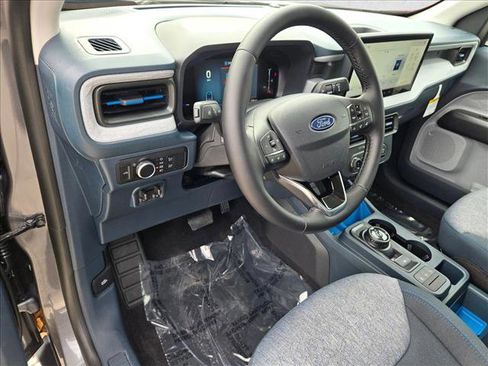 New 2025 Ford Maverick XLT w/ XLT Luxury Package image 3