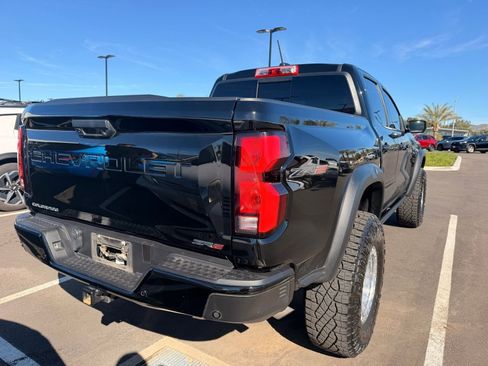 Used 2024 Chevrolet Colorado ZR2 w/ Technology Package image 5