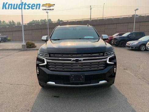Used 2021 Chevrolet Tahoe Premier w/ Premium Package AWD/4WD image 2