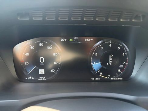 Used 2022 Volvo XC90 T6 Momentum w/ Climate Package AWD/4WD image 34