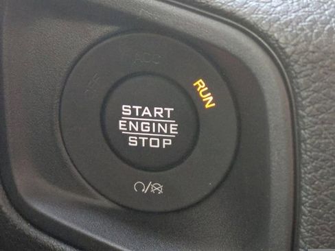 New 2026 Jeep Gladiator Sport AWD/4WD image 24