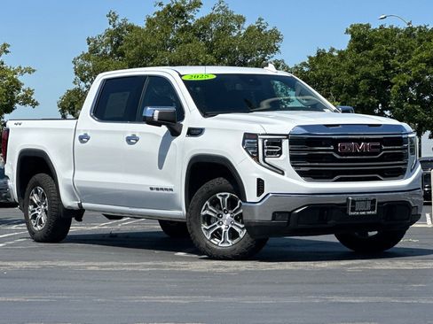 Used 2025 GMC Sierra 1500 SLT AWD/4WD image 2