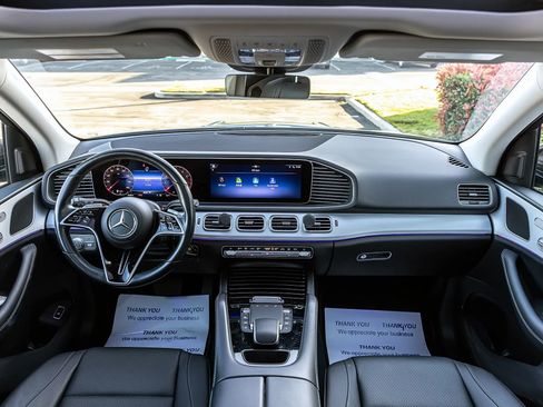 Used 2024 Mercedes-Benz GLE 450 4MATIC image 18
