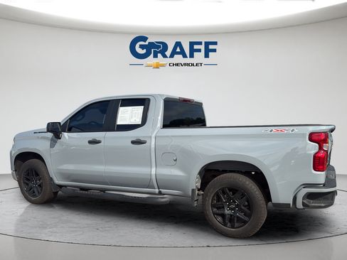 Used 2025 Chevrolet Silverado 1500 Custom w/ Turbomax Blackout Package AWD/4WD image 4