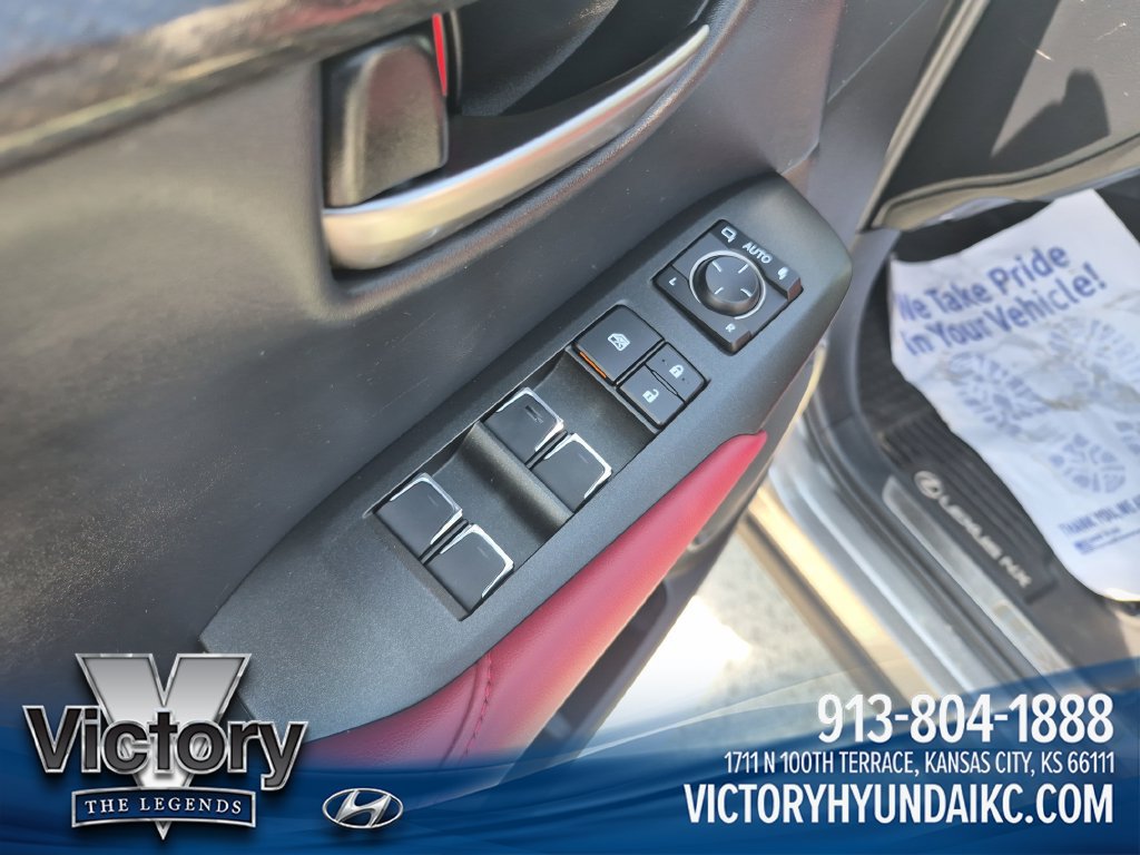 Used 2022 Lexus RX 350L Premium w/ Premium Package AWD/4WD image 11