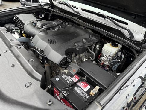 Used 2016 Toyota 4Runner Limited image 37