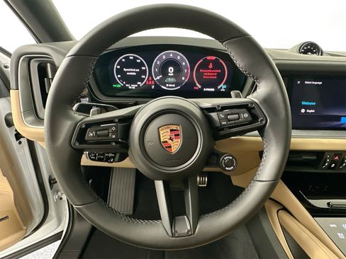 New 2026 Porsche Cayenne S image 20