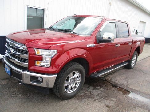 Used 2017 Ford F150 Lariat AWD/4WD image 2