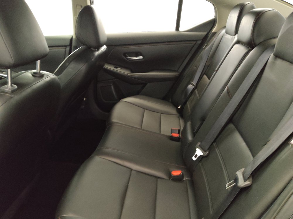 Used 2024 Nissan Sentra SR w/ SR Premium Package FWD image 18