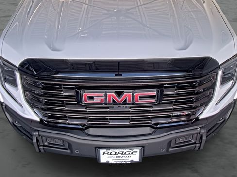 Used 2024 GMC Sierra 1500 AT4X image 18