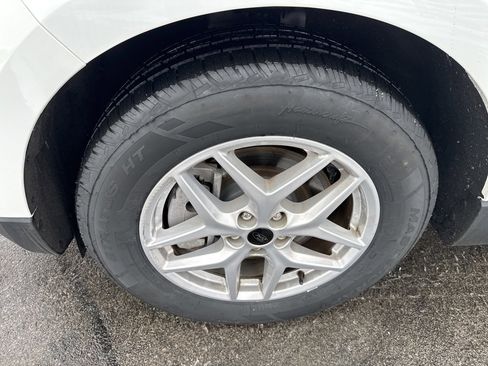 Used 2024 Ford Edge SEL image 20