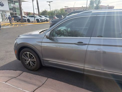 Used 2019 Volkswagen Tiguan SEL FWD image 14