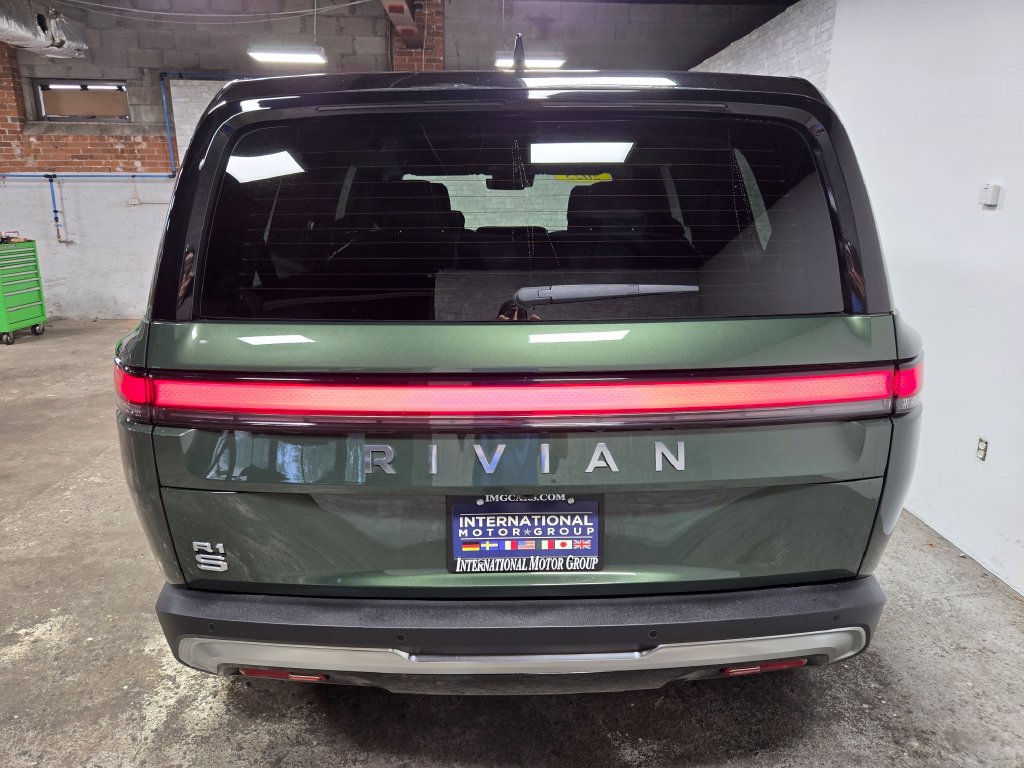 Used 2025 Rivian R1S Adventure Dual AWD/4WD image 46