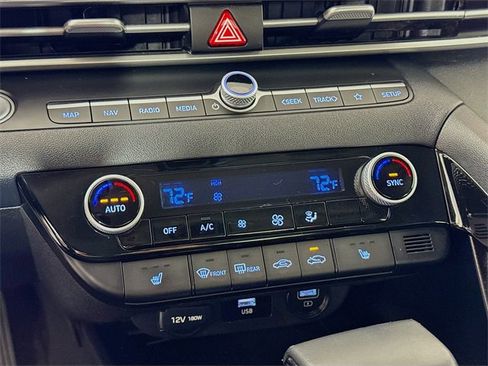 Certified 2023 Hyundai Elantra SEL w/ Convenience Package image 26