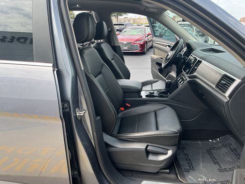 Used 2023 Volkswagen Atlas SE AWD/4WD image 50