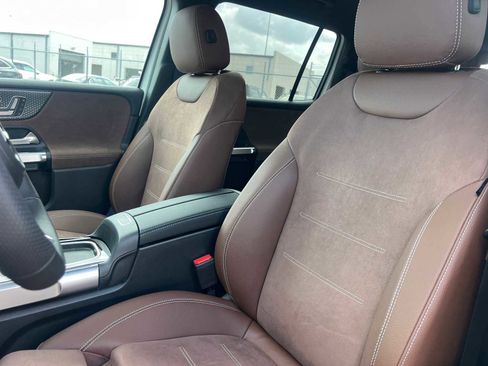 New 2026 Mercedes-Benz GLB 250 image 16