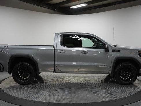 New 2025 GMC Sierra 1500 Elevation image 9