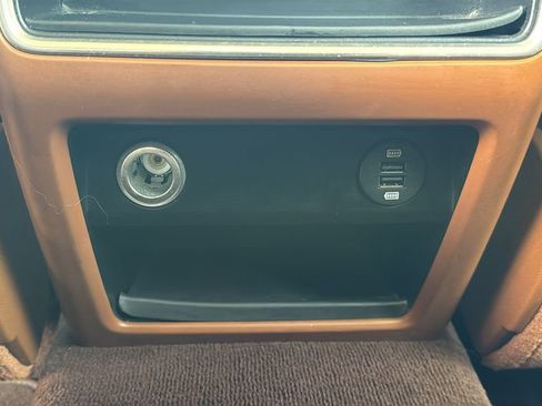 Used 2019 Porsche Cayenne AWD/4WD image 18