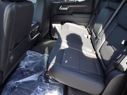 New 2026 GMC Sierra 1500 Denali w/ Technology Package AWD/4WD image 17
