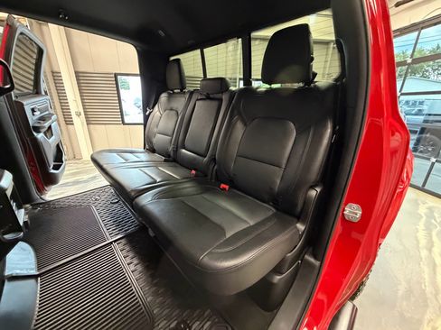 Used 2020 RAM 1500 Big Horn AWD/4WD image 6