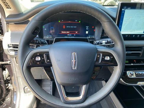 New 2026 Lincoln Corsair Reserve image 22