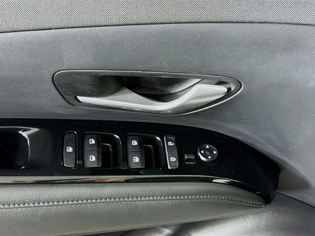 Used 2022 Hyundai Tucson SEL AWD/4WD image 24