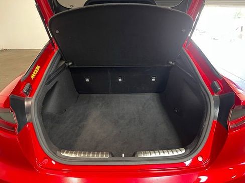 Used 2018 Kia Stinger GT1 RWD image 16