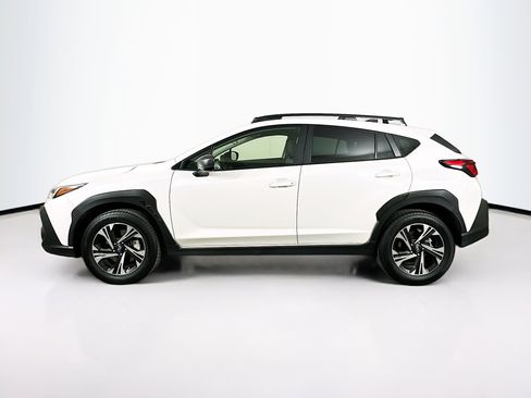 Used 2024 Subaru Crosstrek 2.0i Premium image 4