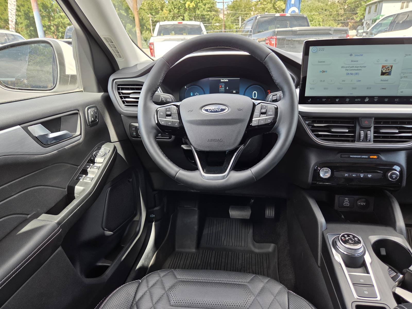 Used 2024 Ford Escape SE w/ PHEV Premium Package FWD image 16