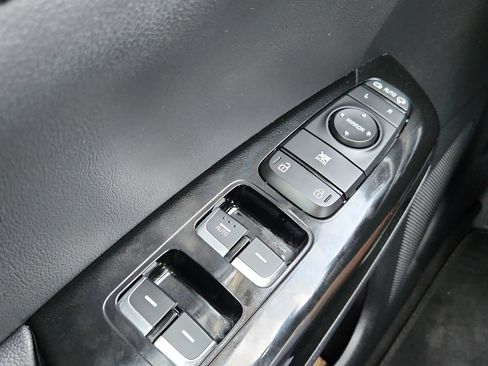 Used 2021 Kia Sportage EX FWD image 19